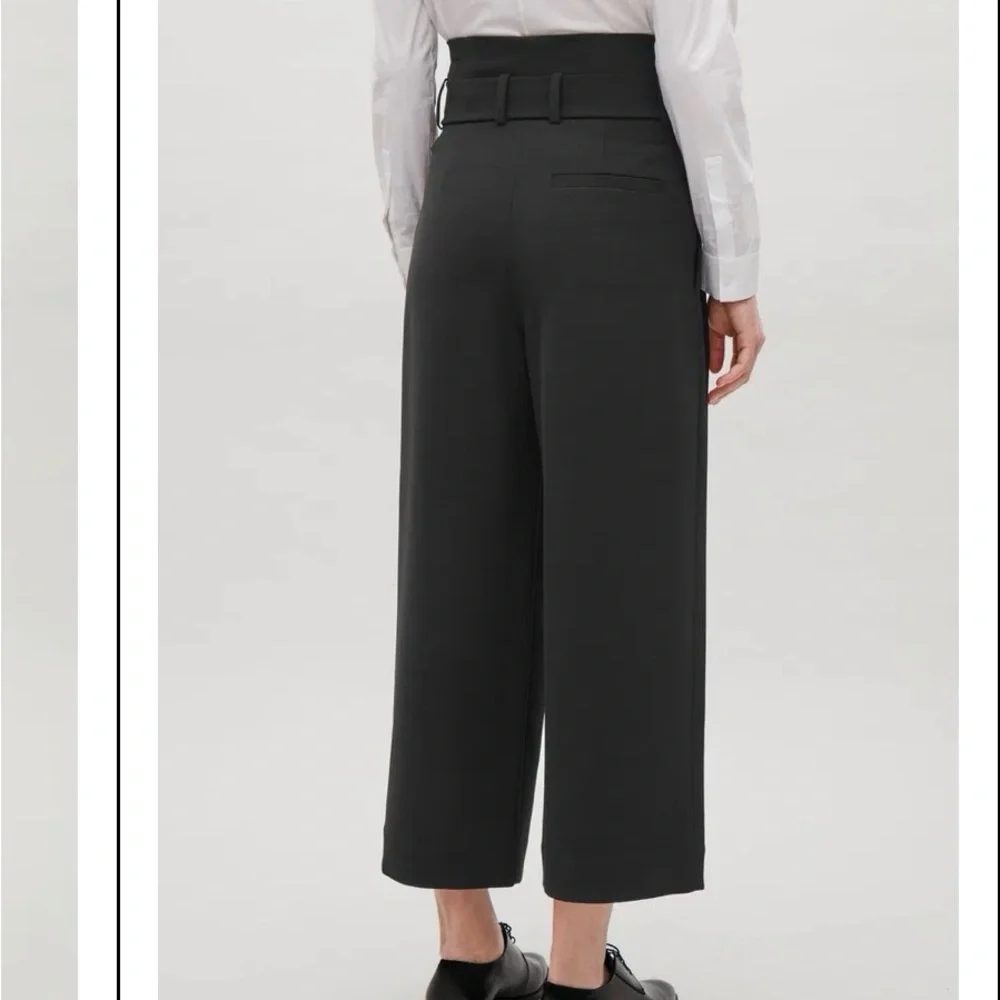 COS relaxing fit High-Waisted wide-Leg  cropped women’s trouser size L - Picture 3 of 14